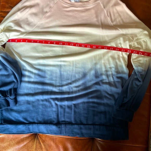 Maternity Balloon Sleeve Ombré Blue White Pink Sweatshirt - Picture 11 of 11